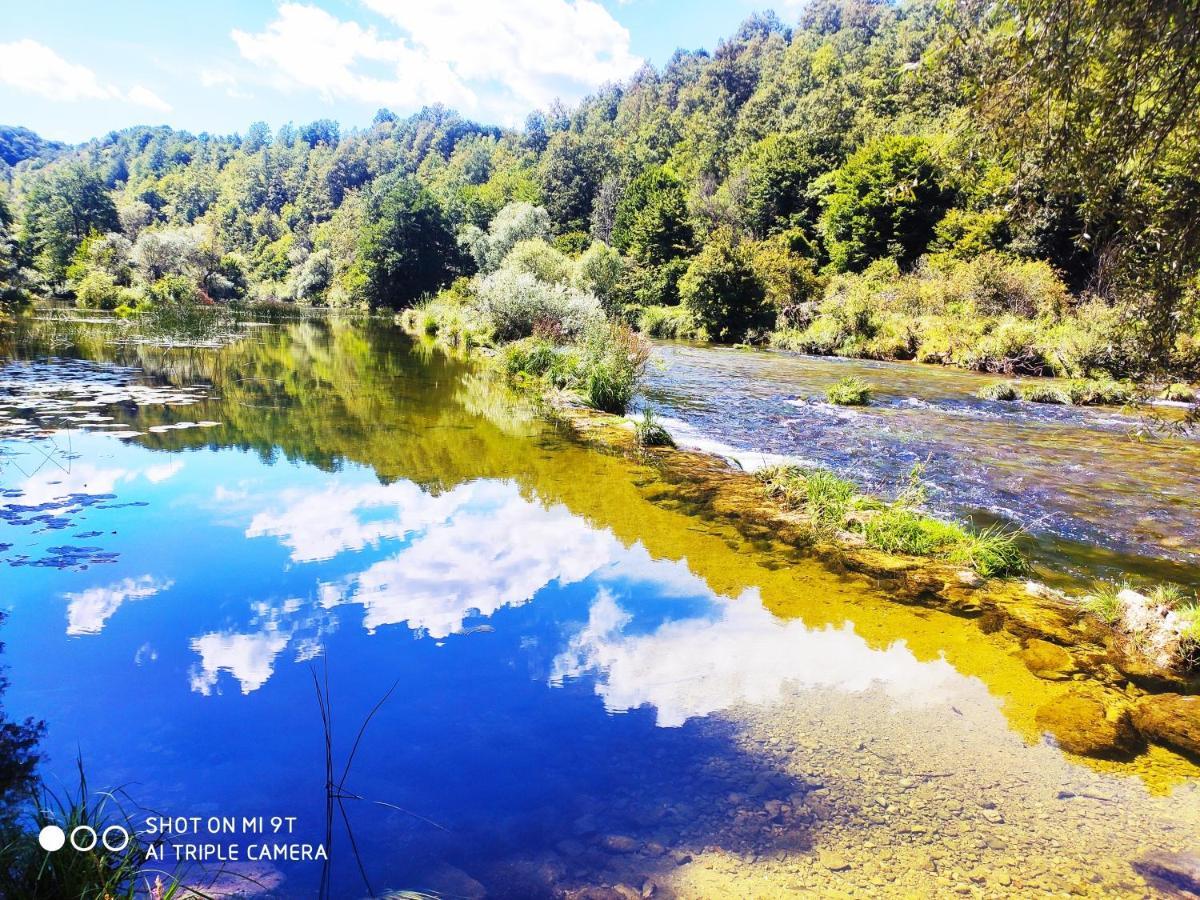 Smaragd River Near Rastoke & Plitvice Lakes سلوني المظهر الخارجي الصورة