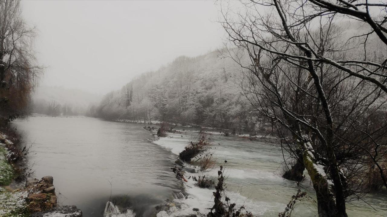 Smaragd River Near Rastoke & Plitvice Lakes سلوني المظهر الخارجي الصورة