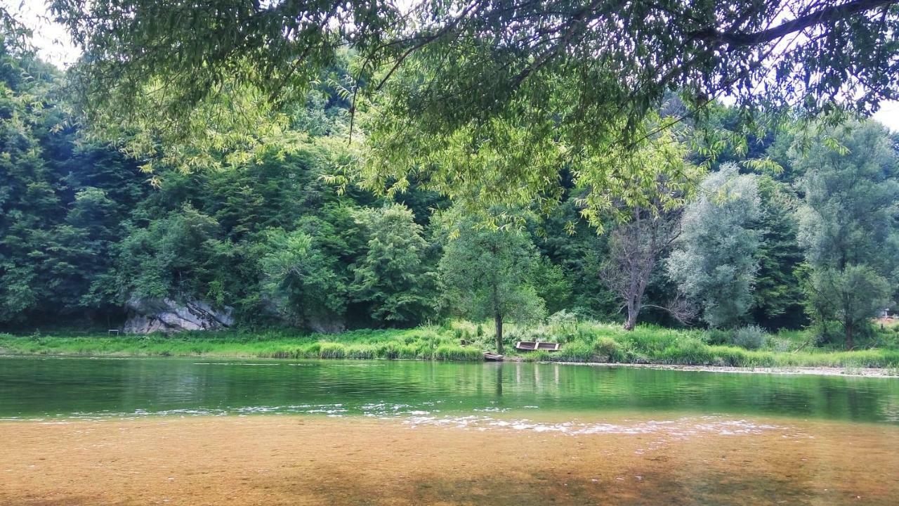 Smaragd River Near Rastoke & Plitvice Lakes سلوني المظهر الخارجي الصورة