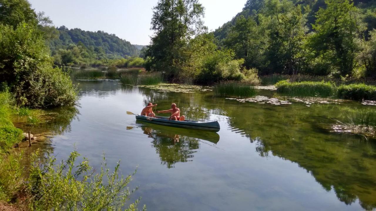 Smaragd River Near Rastoke & Plitvice Lakes سلوني المظهر الخارجي الصورة