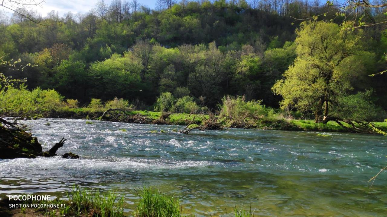 Smaragd River Near Rastoke & Plitvice Lakes سلوني المظهر الخارجي الصورة