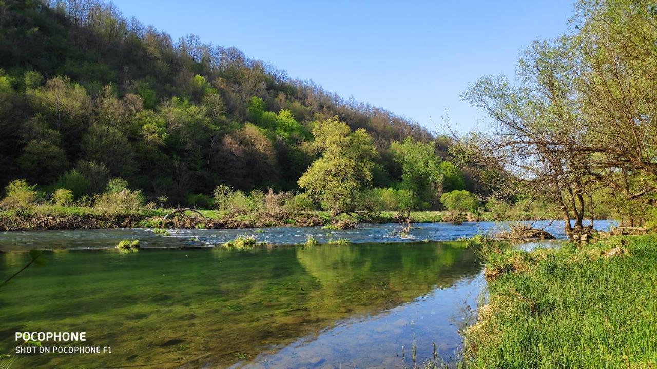 Smaragd River Near Rastoke & Plitvice Lakes سلوني المظهر الخارجي الصورة